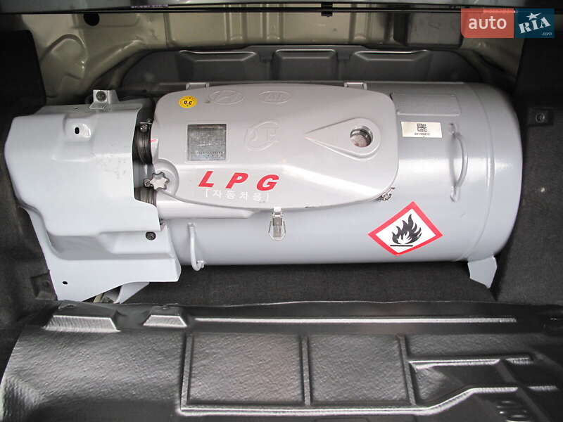 Седан Kia K5 2017 в Києві фото 46 Седан Kia K5 2017 в Києві