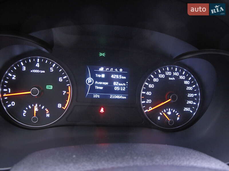 Седан Kia K5 2017 в Києві фото 69 Седан Kia K5 2017 в Києві