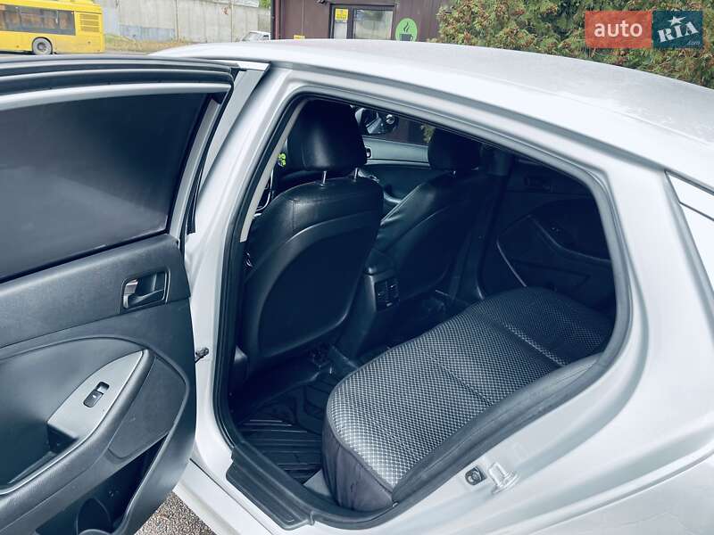 Седан Kia K5 2015 в Києві фото 7 Седан Kia K5 2015 в Києві