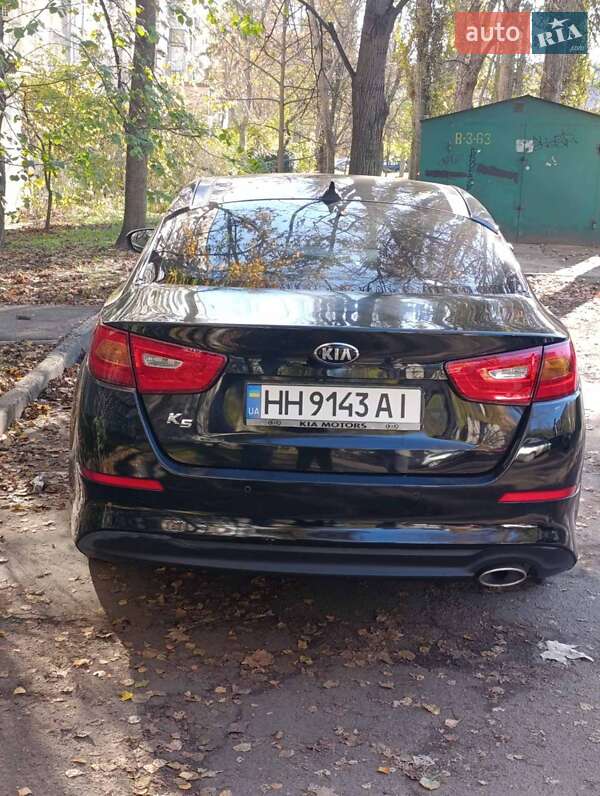 Седан Kia K5 2014 в Одесі