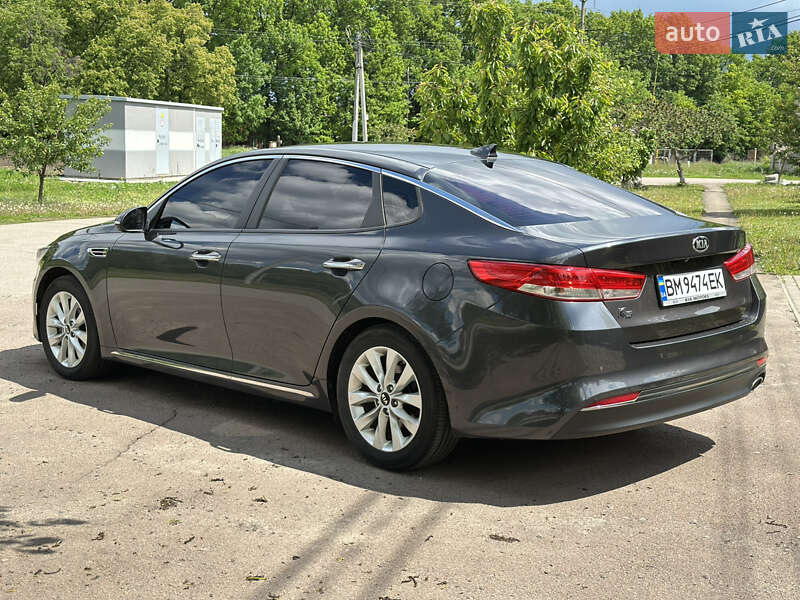 Седан Kia K5 2016 в Сумах