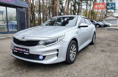 Седан Kia K5 2015 в Києві