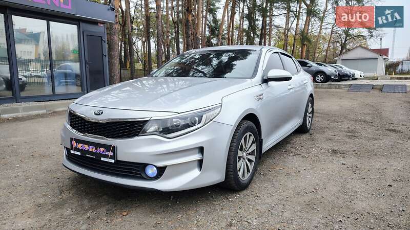 Седан Kia K5 2015 в Киеве