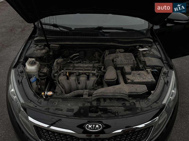 Седан Kia K5 2010 в Житомирі