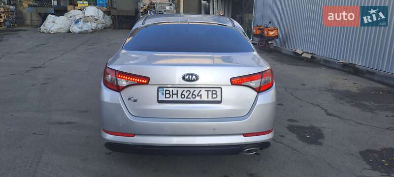Седан Kia K5 2012 в Николаеве