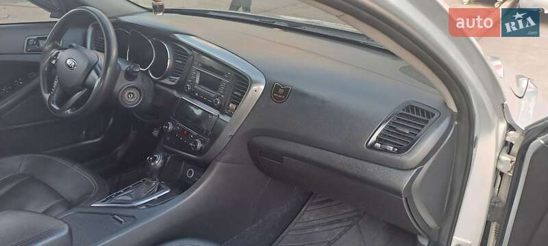 Седан Kia K5 2012 в Николаеве