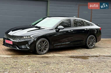 Седан Kia K5 2020 в Чернівцях