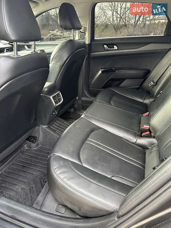 Седан Kia K5 2021 в Вінниці