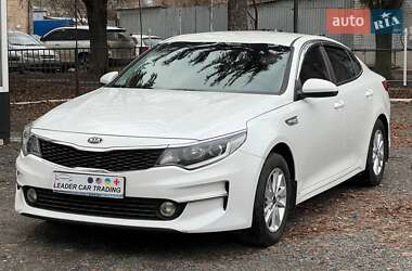 Седан Kia K5 2015 в Харькове