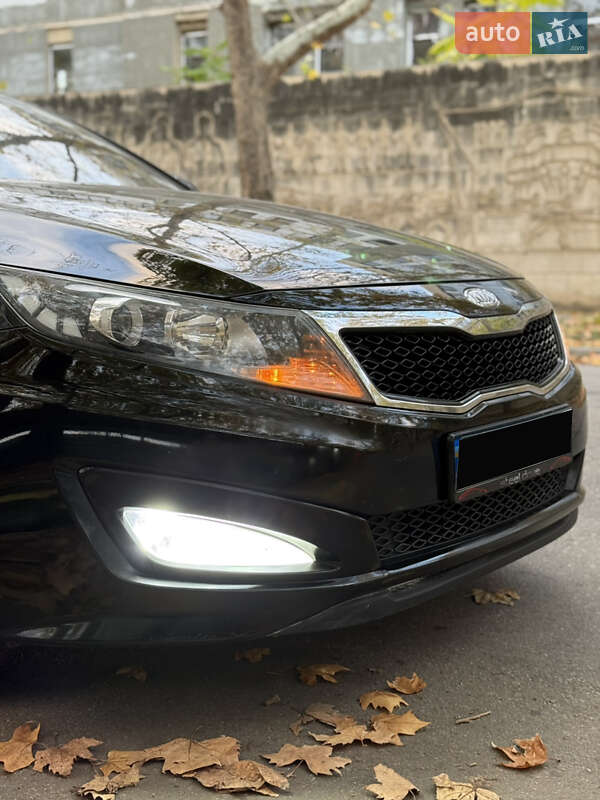 Седан Kia K5 2011 в Миколаєві