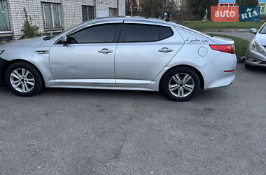 Седан Kia K5 2014 в Києві