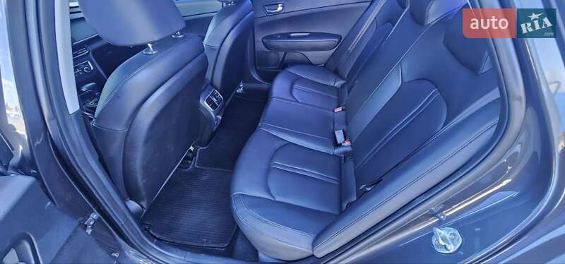 Седан Kia K5 2017 в Киеве фото 4 Седан Kia K5 2017 в Киеве