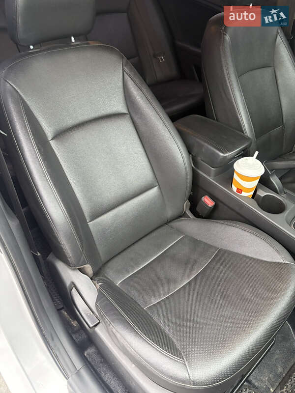 Седан Kia K5 2013 в Вінниці