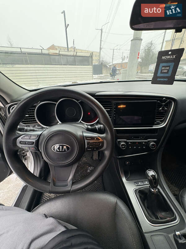 Седан Kia K5 2013 в Вінниці