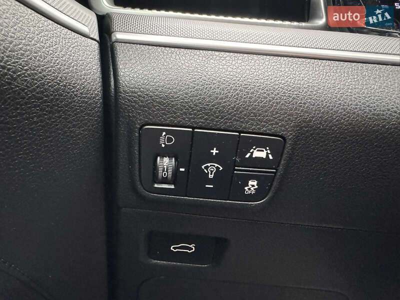 Седан Kia K5 2020 в Киеве фото 20 Седан Kia K5 2020 в Киеве