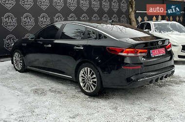 Седан Kia K5 2018 в Киеве