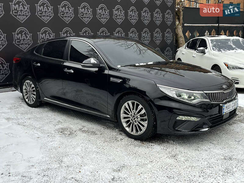 Седан Kia K5 2018 в Киеве
