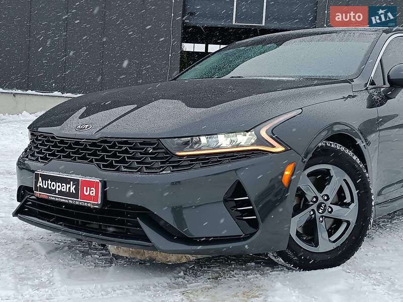 Седан Kia K5 2020 в Львове