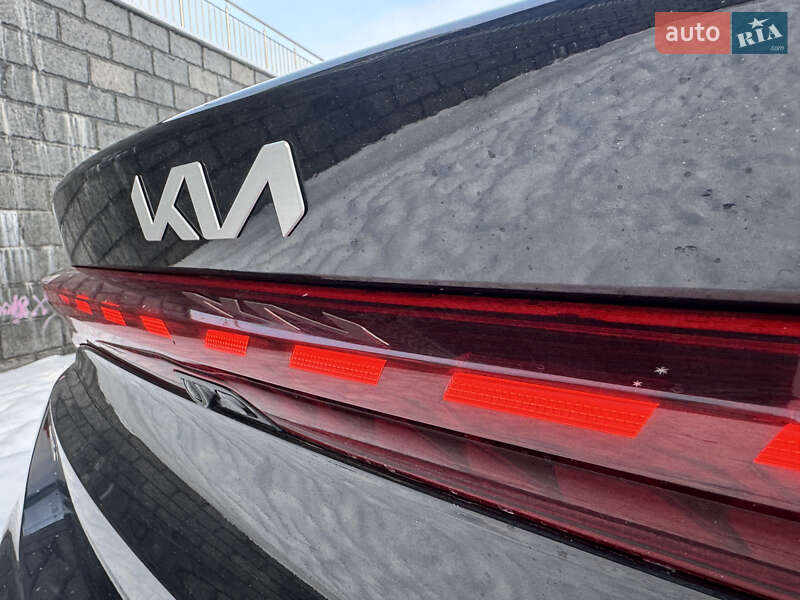 Седан Kia K5 2024 в Киеве