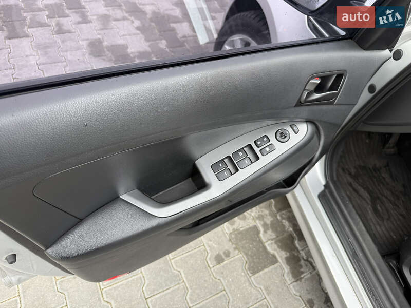 Седан Kia K5 2014 в Николаеве фото 10 Седан Kia K5 2014 в Николаеве