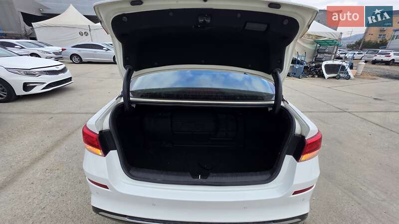 Седан Kia K5 2018 в Києві