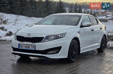 Седан Kia K5 2013 в Тернополі