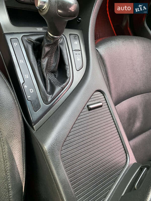 Седан Kia K5 2014 в Києві фото 27 Седан Kia K5 2014 в Києві