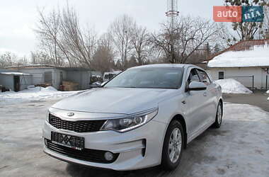 Седан Kia K5 2017 в Киеве