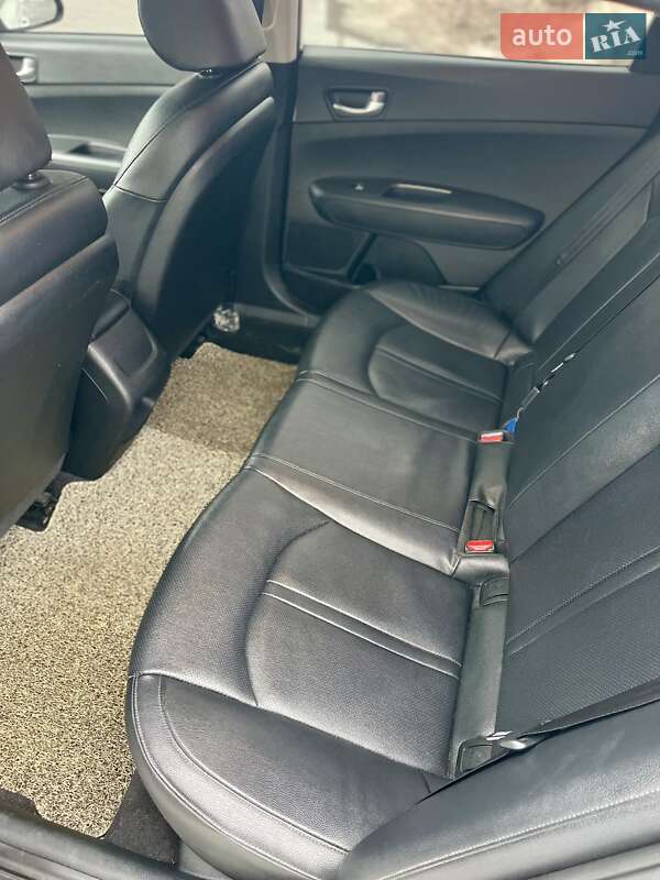 Седан Kia K5 2015 в Києві фото 8 Седан Kia K5 2015 в Києві