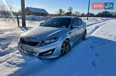 Седан Kia K5 2012 в Золотоноше