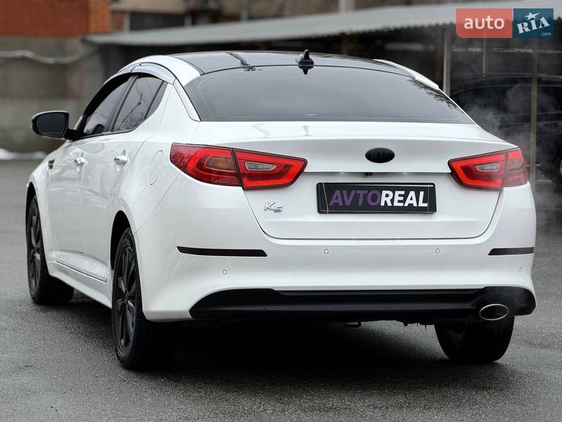 Седан Kia K5 2013 в Кривом Роге