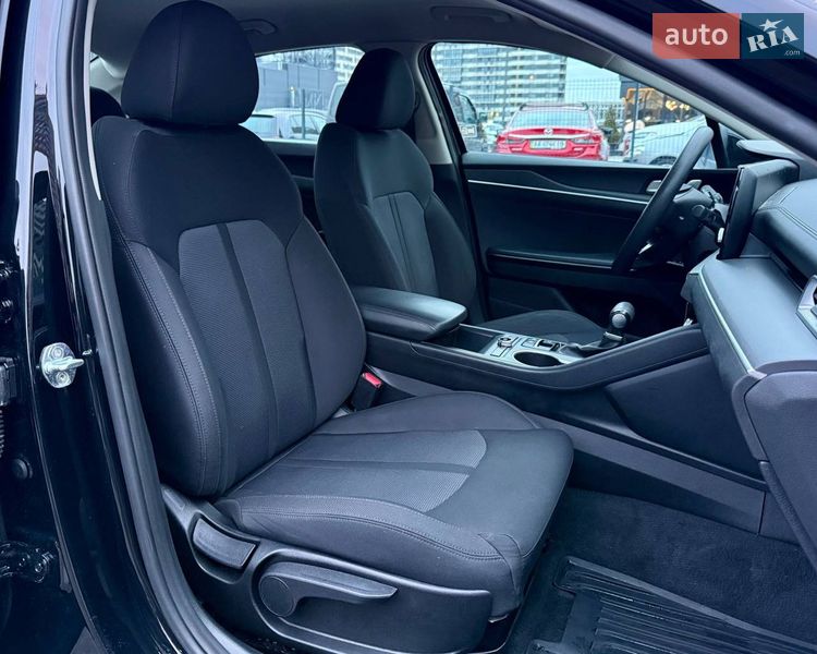 Седан Kia K5 2021 в Киеве