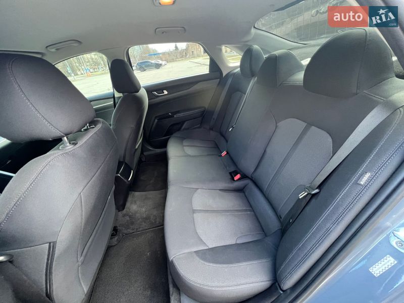 Седан Kia K5 2020 в Запорожье