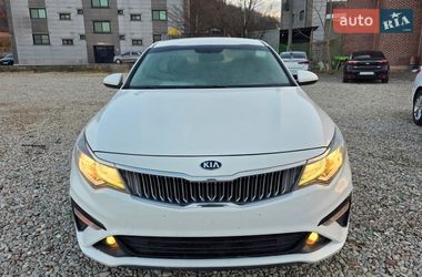 Седан Kia K5 2018 в Киеве