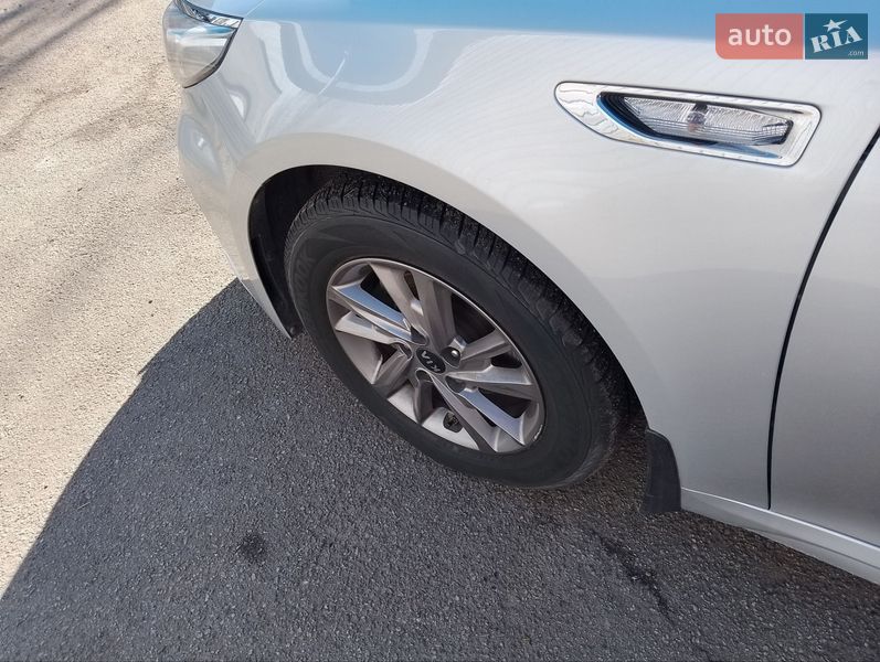 Седан Kia K5 2018 в Киеве