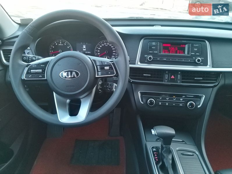 Седан Kia K5 2018 в Киеве