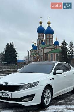 Седан Kia K5 2011 в Первомайске