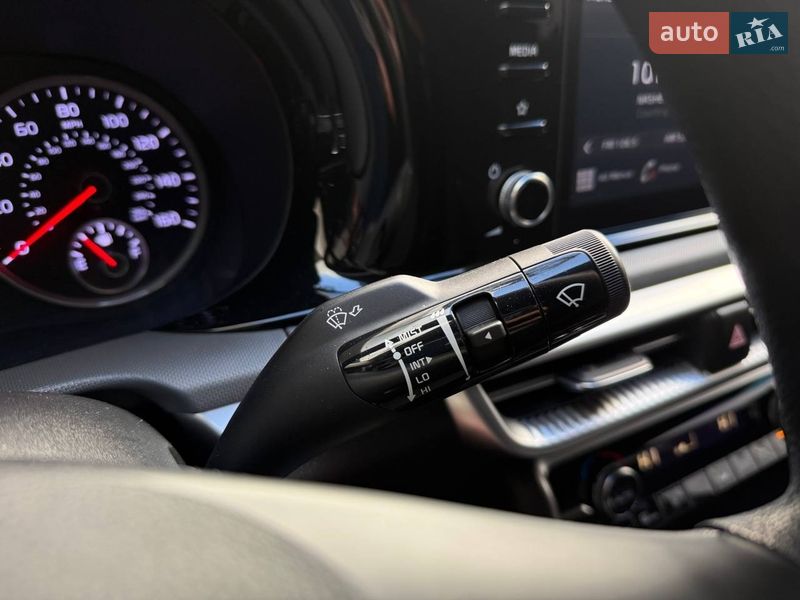 Седан Kia K5 2020 в Киеве