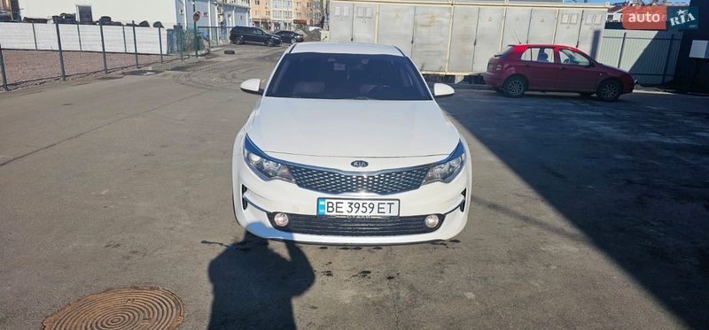 Седан Kia K5 2017 в Киеве