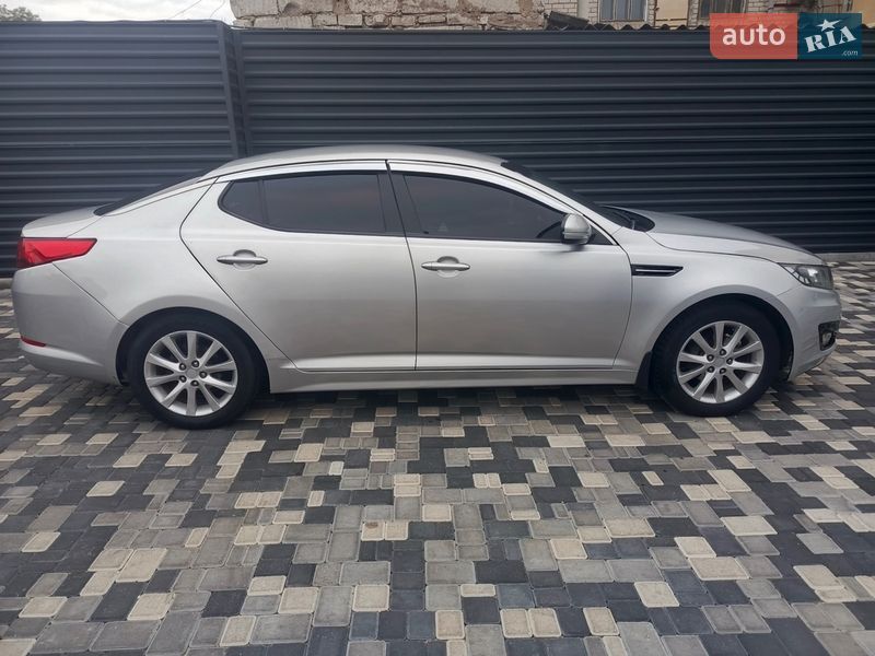 Седан Kia K5 2012 в Николаеве