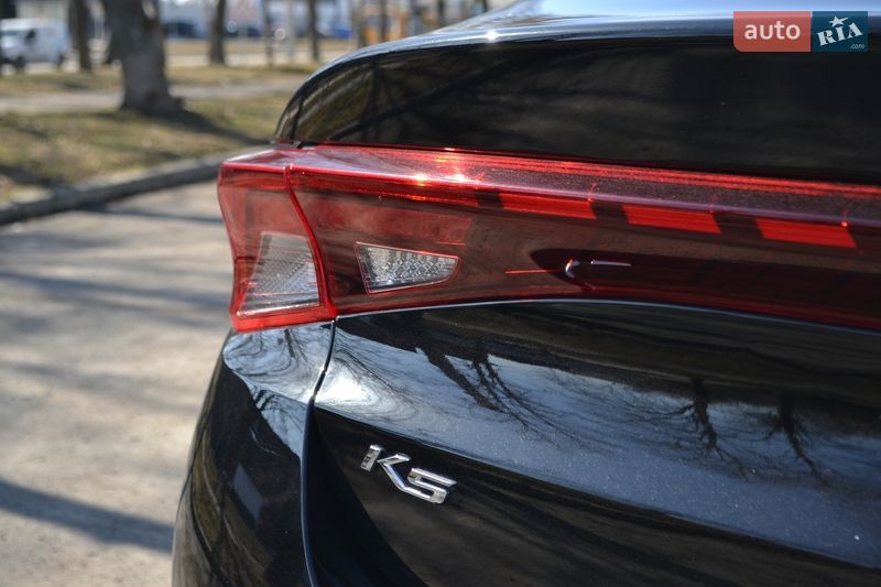 Седан Kia K5 2021 в Белой Церкви