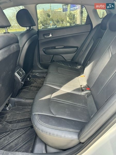 Седан Kia K5 2017 в Одесі