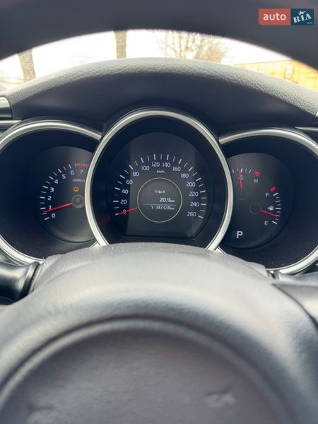 Седан Kia K5 2015 в Киеве фото 16 Седан Kia K5 2015 в Киеве