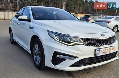 Седан Kia K5 2018 в Києві