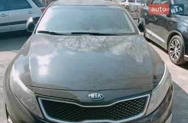 Седан Kia K5 2014 в Киеве