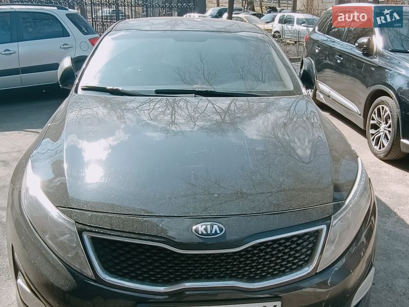 Седан Kia K5 2014 в Киеве фото Седан Kia K5 2014 в Киеве