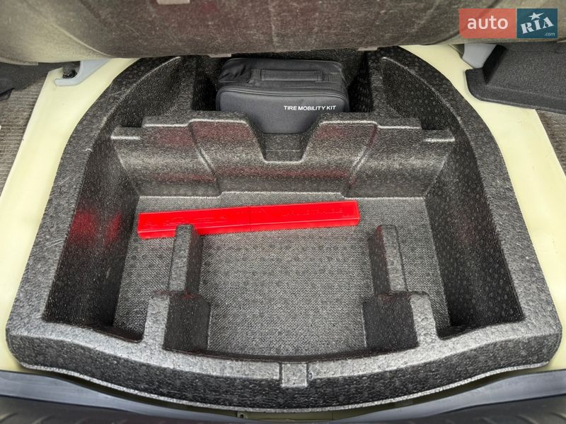 Седан Kia K5 2017 в Киеве