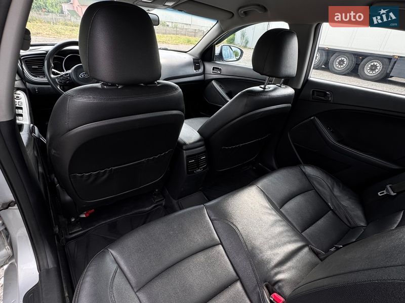 Седан Kia K5 2014 в Киеве