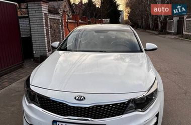 Седан Kia K5 2015 в Киеве