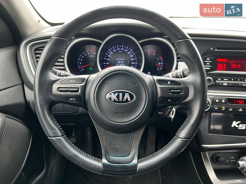 Седан Kia K5 2014 в Киеве